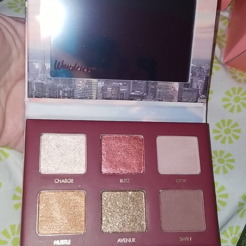 Makeup - Picture 2 of 2